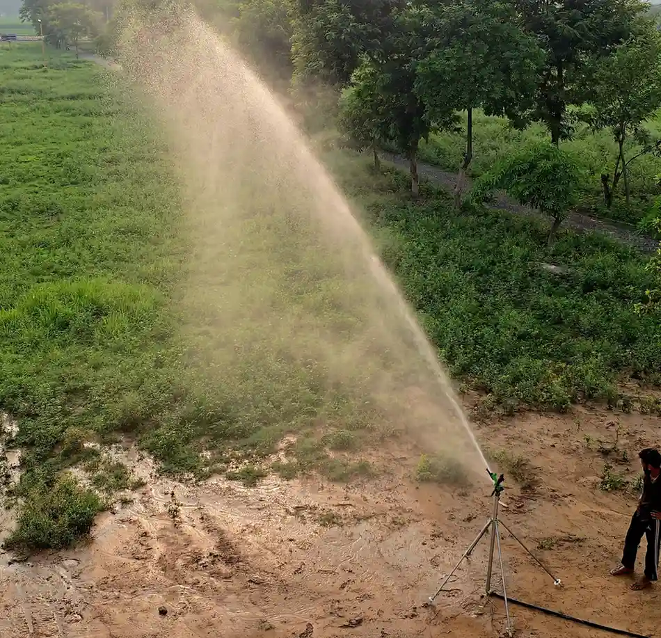 Premium Plastic 1.25 Inch Rain Gun | 180 Ft Diameter Coverage thumbnail