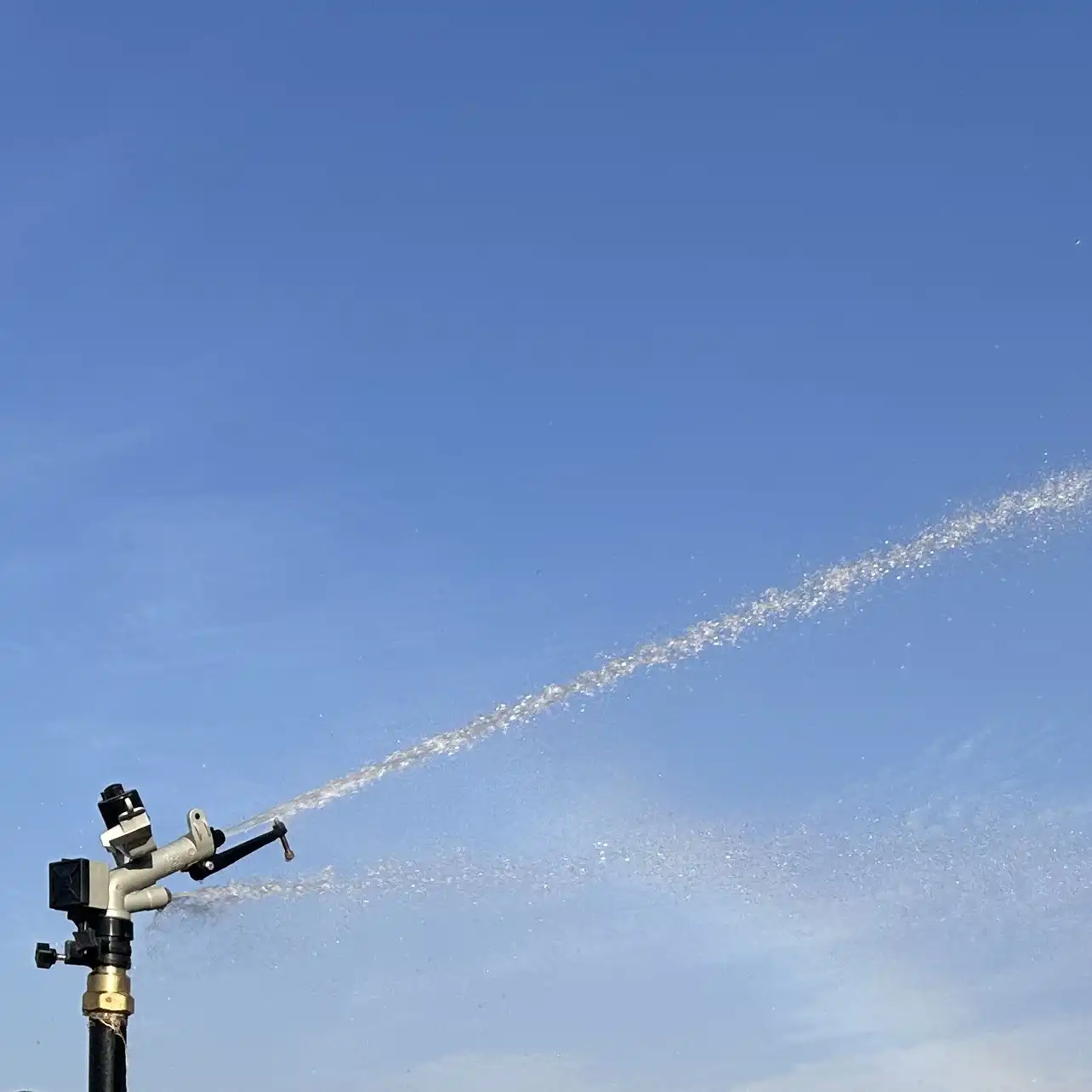 1 Inch Brass Rain Gun | 160 Ft Diameter Coverage thumbnail